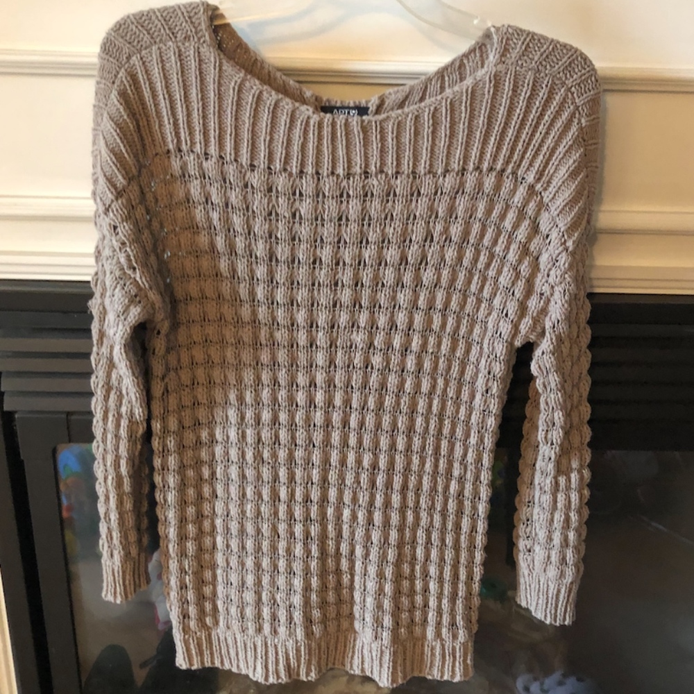 APT 9 Sweater S